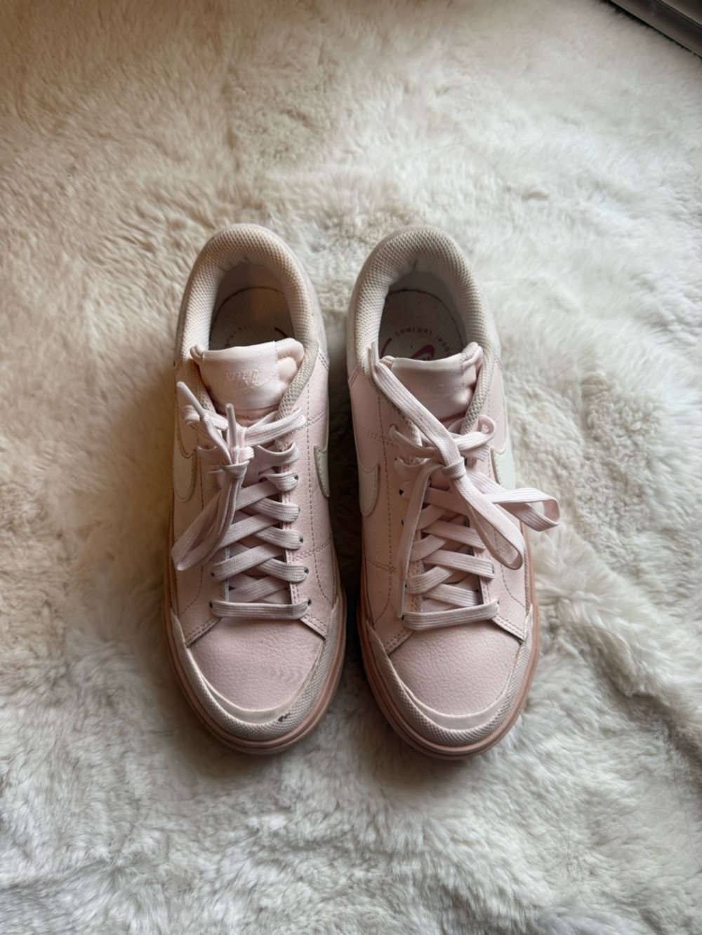 Nike court legacy size 7